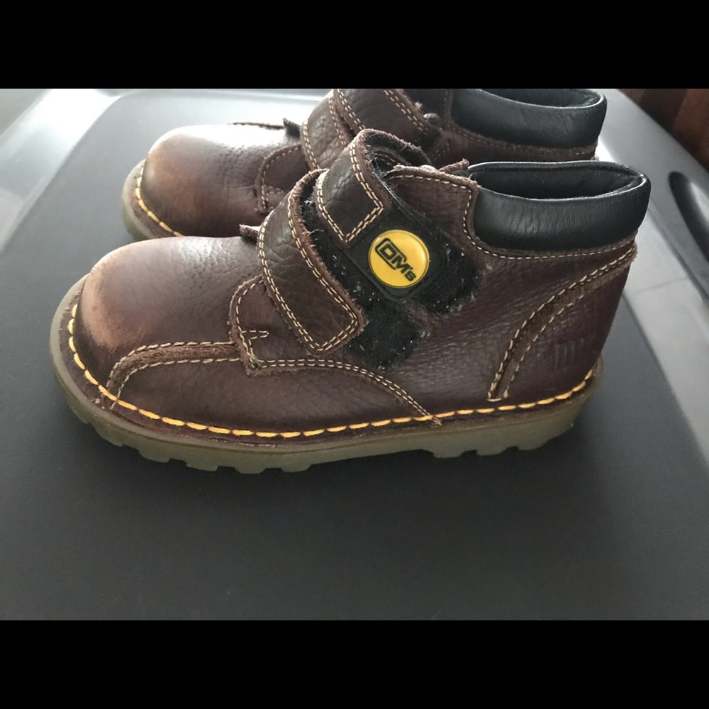 Size: 9 children’s dr. Martens